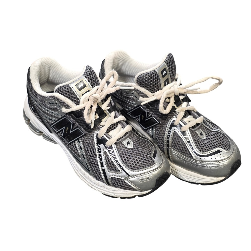New Balance 1906R Mesh Running Shoes Boy's Size 3 Silver Metallic Grey Lace Up